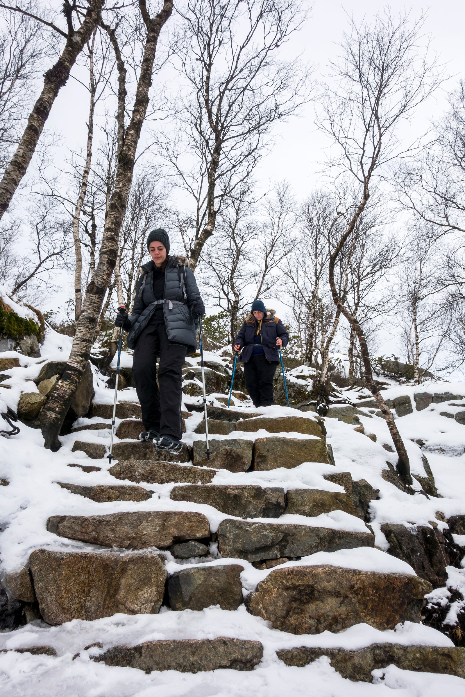 Preikestolen, Noruega - Calcados especiais para neve