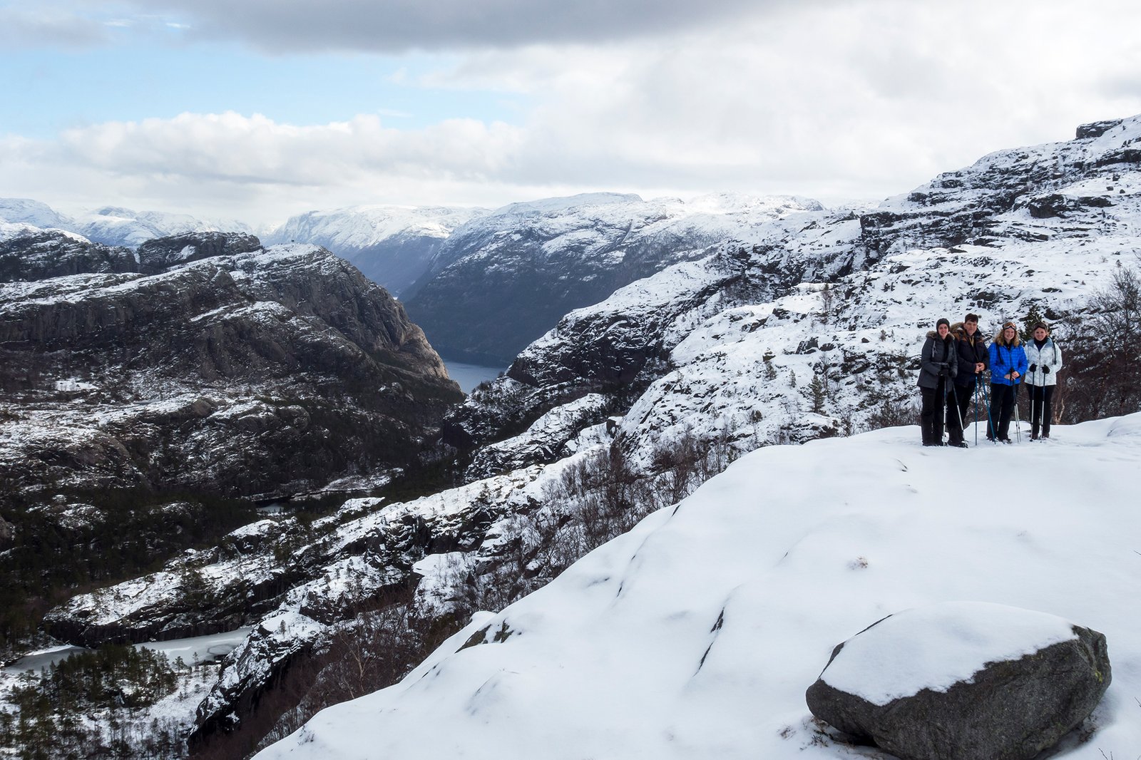 Preikestolen, Noruega: Última parada em meio a descida