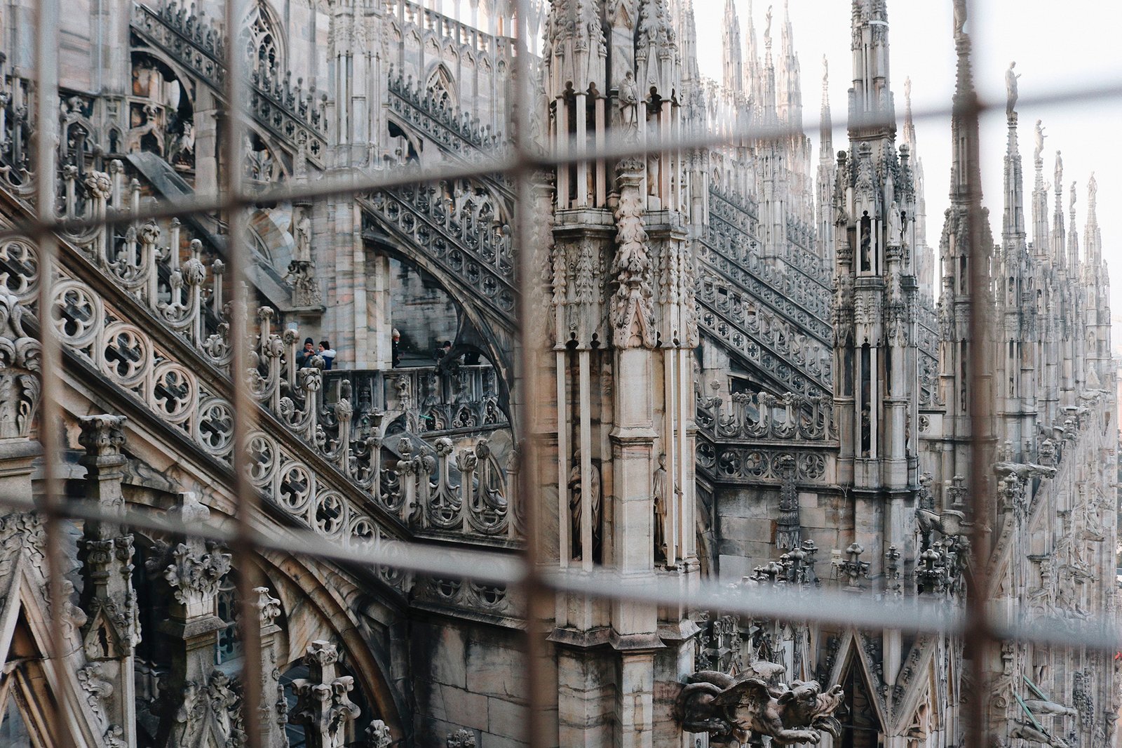 Infinitos detalhes da arquitetura da Duomo