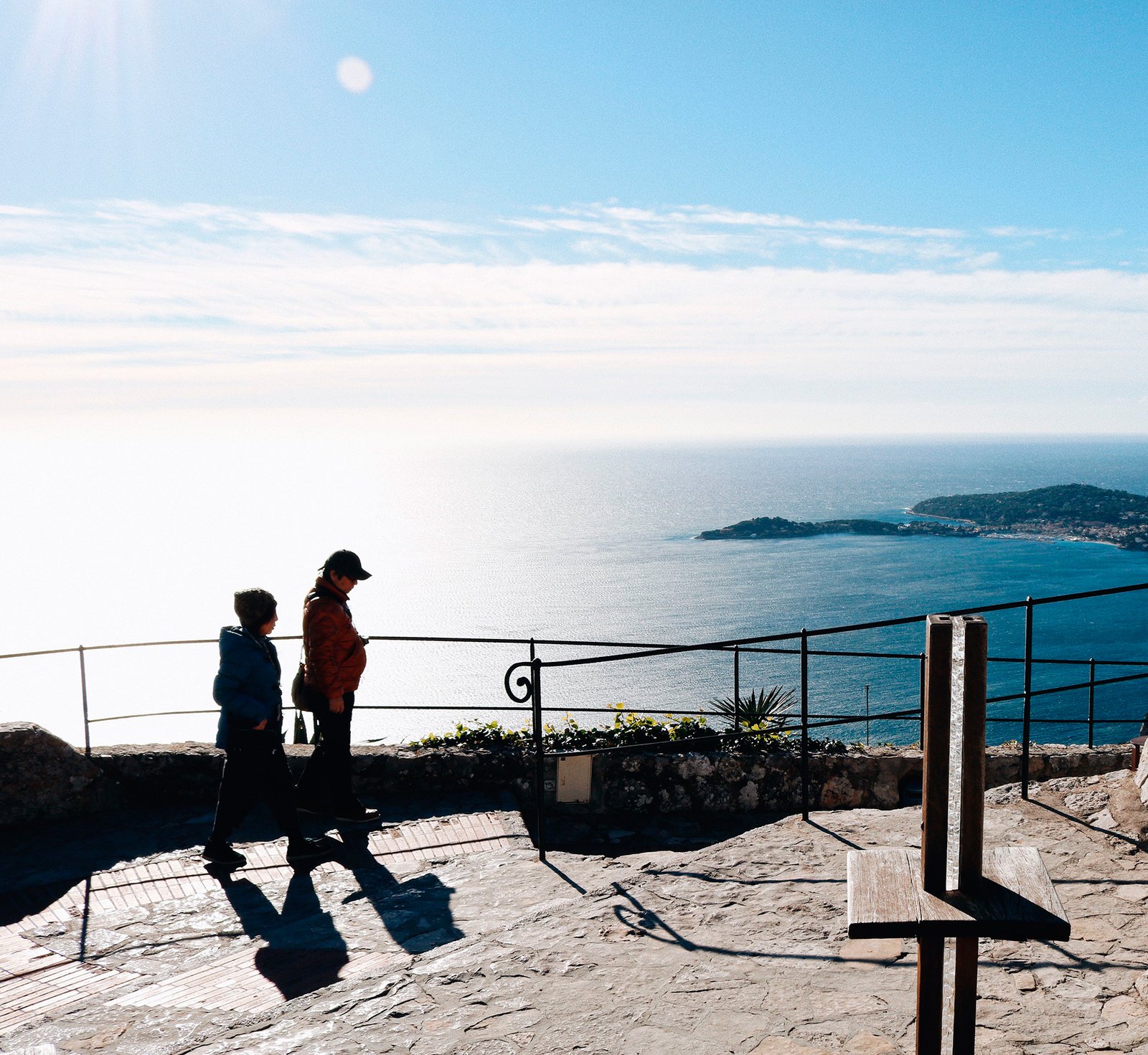 Vista para o mar, do alto do penhasco
