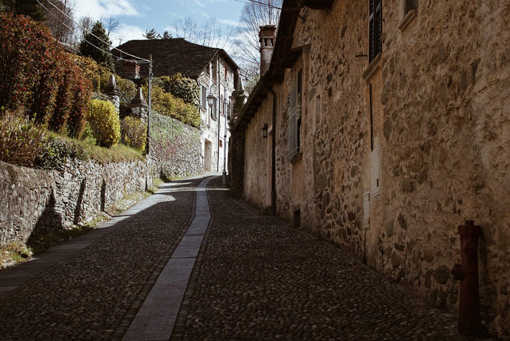 Caminho até o Sacro Monte di Orta