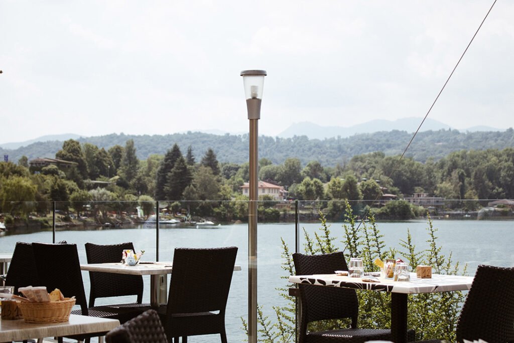 Avigliana - Restaurante à beira do lago