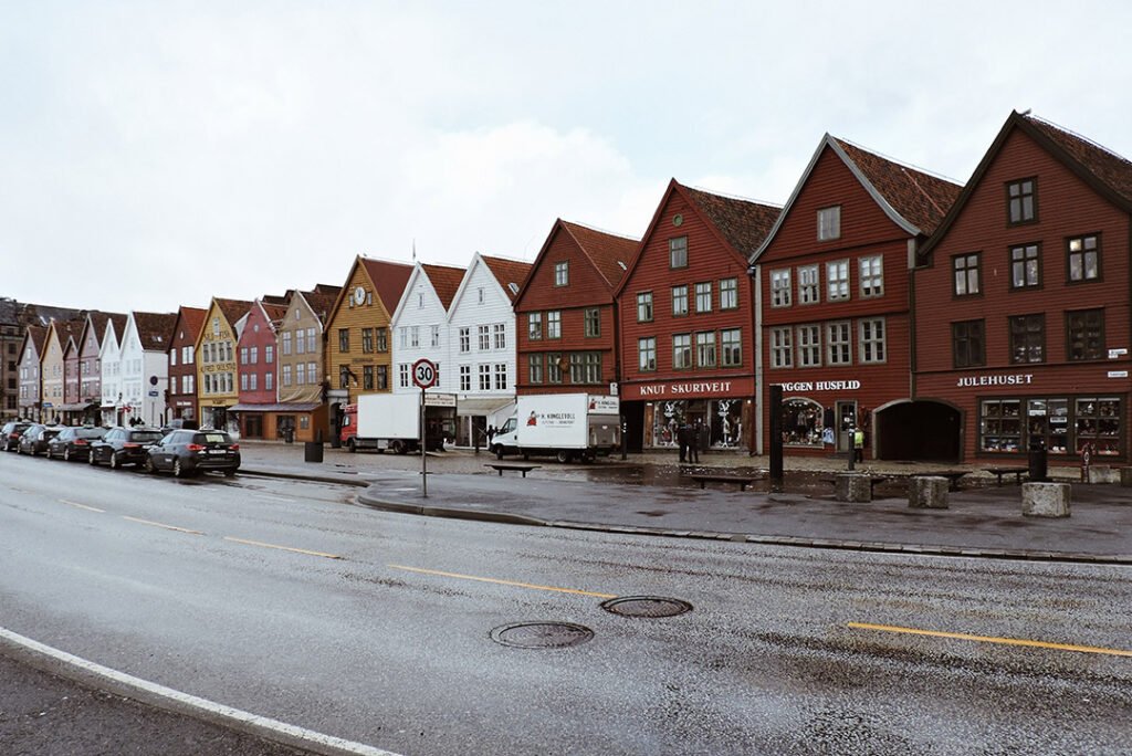 Cartão postal de Bergen e também da Noruega