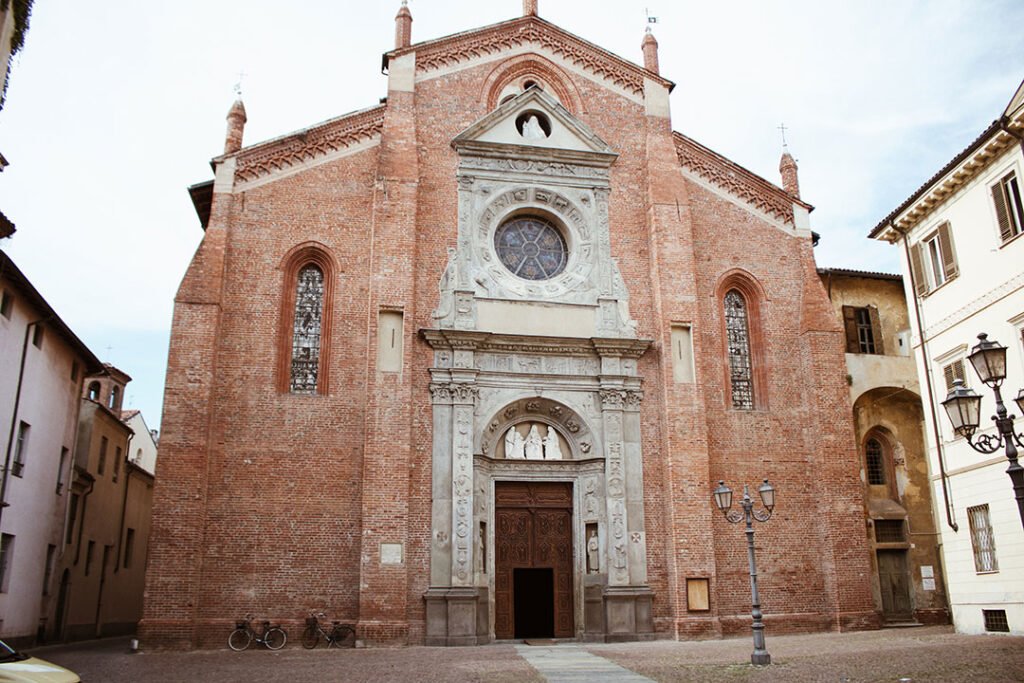Casale Monferrato: Fachada da Chiesa San Domenico