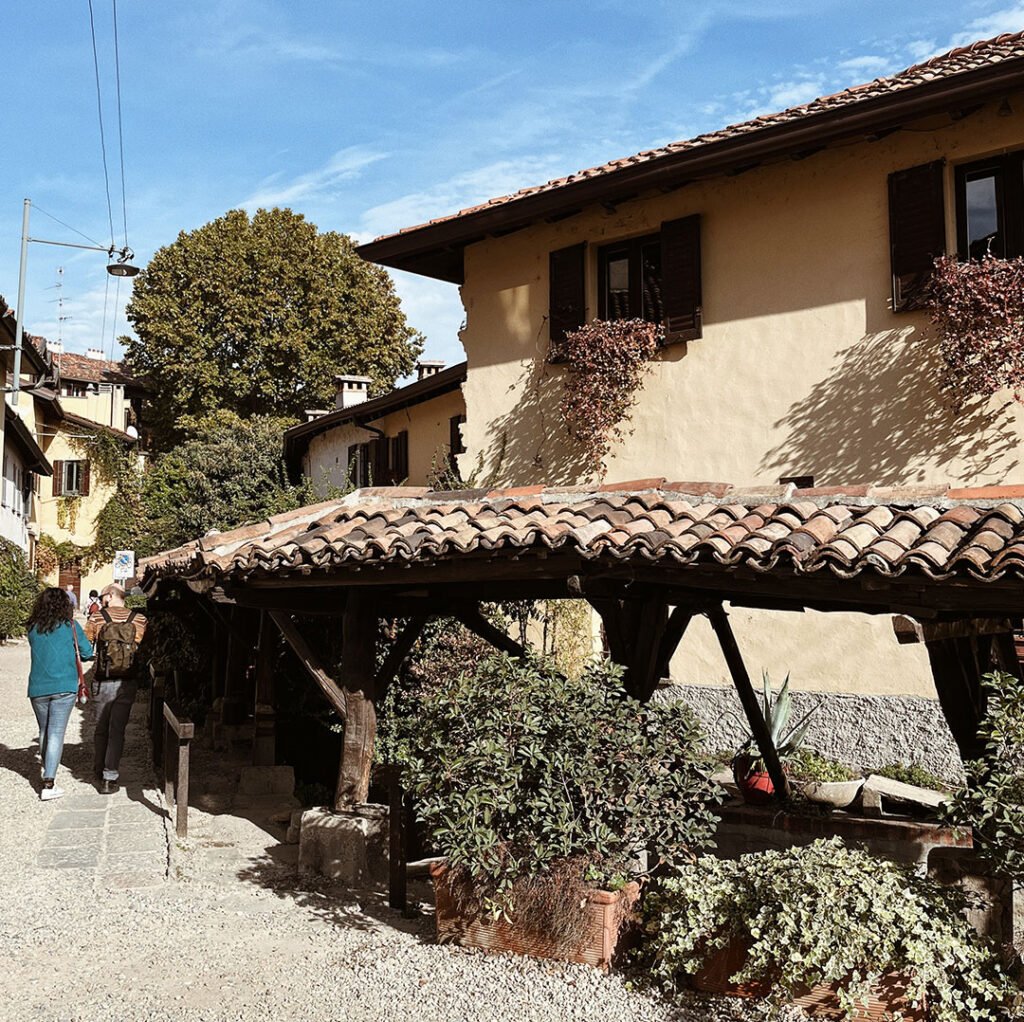 Vicolo Lavandai - Navigli
